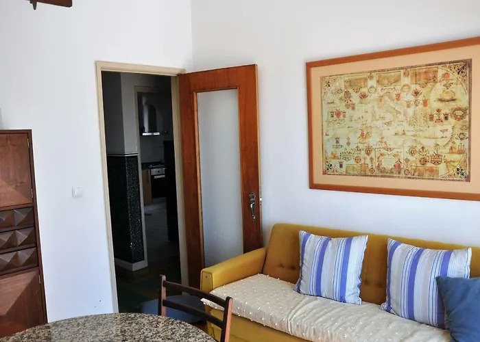 Casa De Zira 纳扎雷