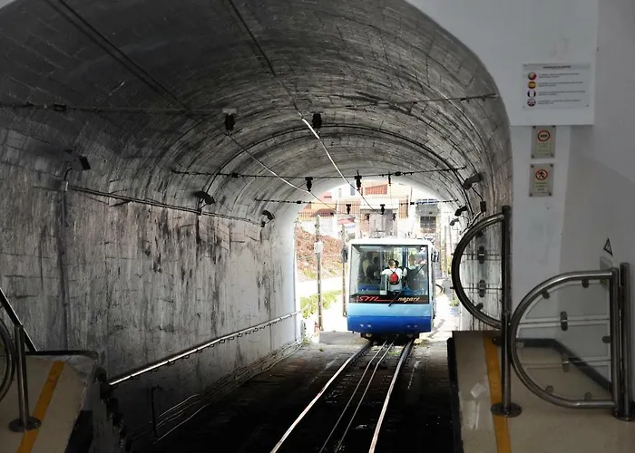 Casa De Zira ナザレ